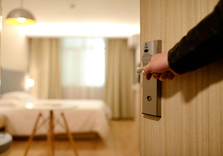 7 Hotel di Jakarta Selatan yang Cozy Banget — Buat Staycation, Healing, atau Kabur dari Deadline